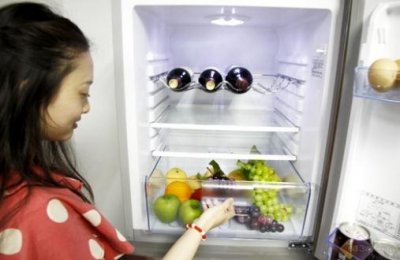 ​冰箱的清理方法和维护技巧