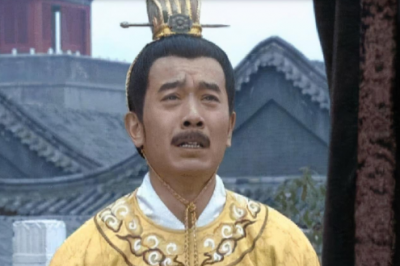 ​朱元璋为什么选择把皇位传给孙子呢？