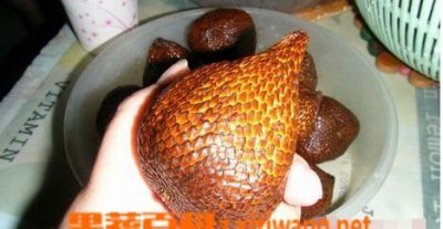 ​蛇皮果怎么吃，陀螺形的有什么水果？
