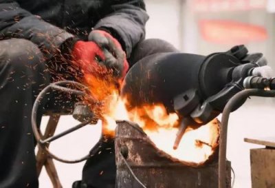 ​中国爆米花机惊呆美国人(中国爆米花机吓坏老外)