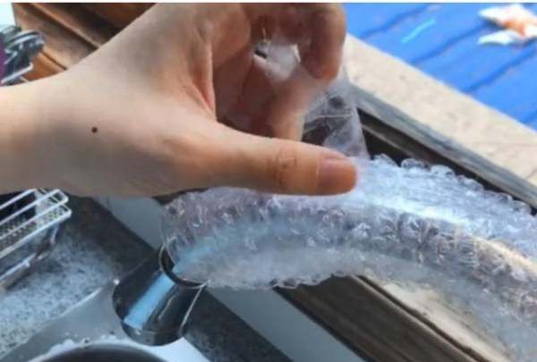外面水管冻了怎么处理,地底下自来水管冻了怎么办图5