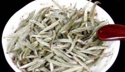 ​白茶的功效，天山湖白茶功效？