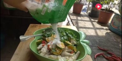 ​小金桔需要剥皮吃吗，柠香凤爪怎么做最好吃？
