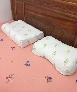 ​硅胶枕头怎么清洗,枕头该怎么清洗枕头清洗技巧