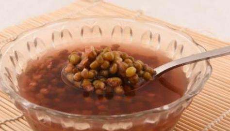 绿豆汤为啥有的红色有的绿色,为什么有的绿豆汤是绿的有的是红的图3
