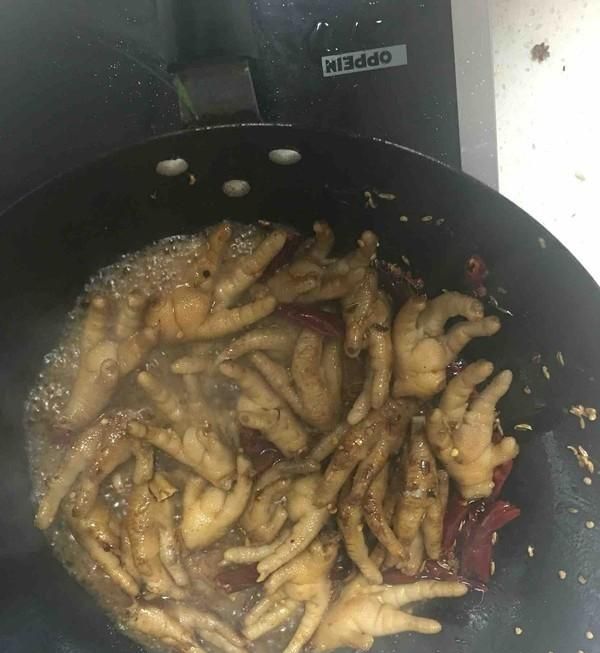 卤鸡爪的制作方法和配料，王刚卤鸡爪正宗制作方法？图6