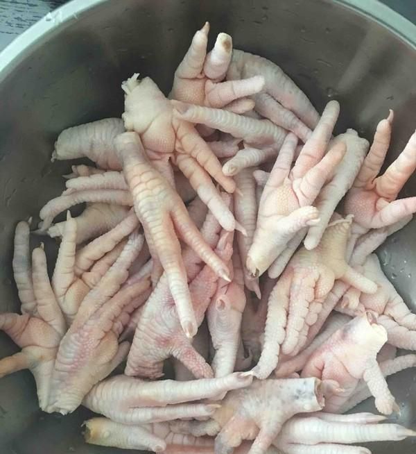 卤鸡爪的制作方法和配料，王刚卤鸡爪正宗制作方法？图2