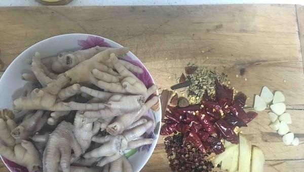 卤鸡爪的制作方法和配料，王刚卤鸡爪正宗制作方法？图5