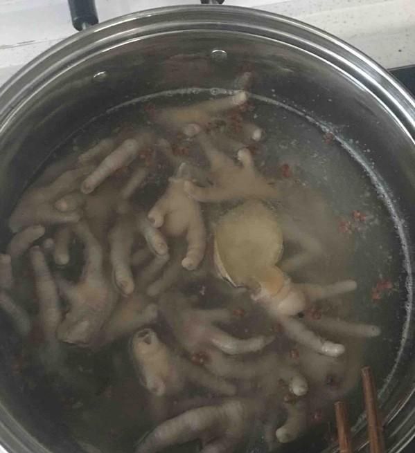 卤鸡爪的制作方法和配料，王刚卤鸡爪正宗制作方法？图3