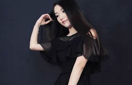 抖音漆黑的灯下一个人会害怕是什么歌 歌曲《放不下想又怕》演唱者及歌词介绍