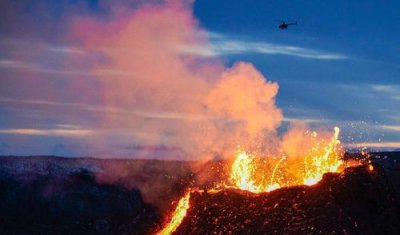 ​冰岛的火山是活火山吗，冰岛火山是超级火山吗？