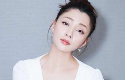 ​殷桃的现任丈夫是谁，殷桃感情史历任男友都有谁
