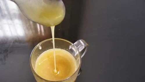 蜂蜜有保质期,蜂密有保质期过了能喝吗图2