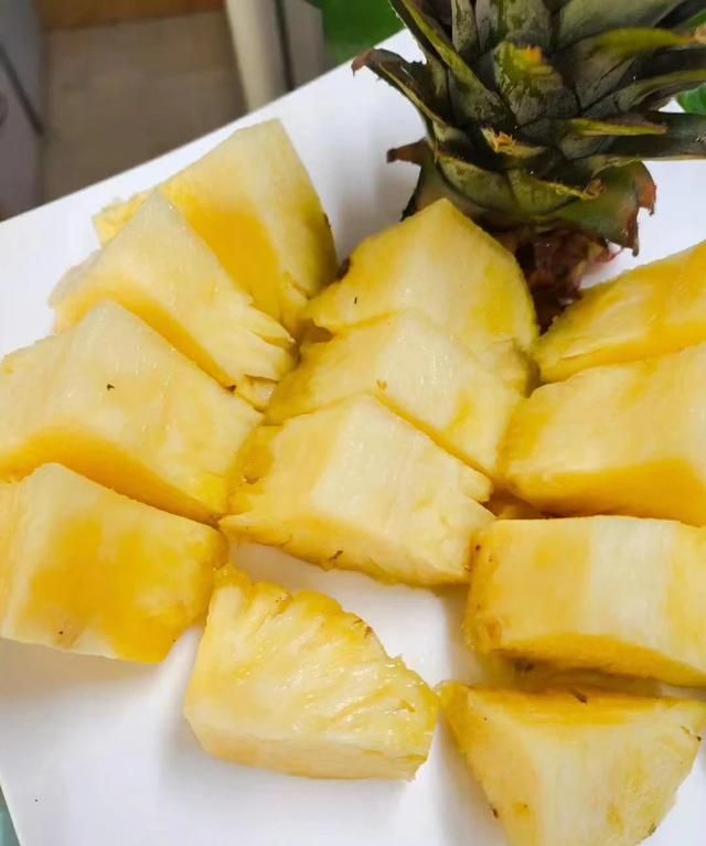 凤梨是不是菠萝，凤梨既然很好吃干嘛还要种菠萝？图6