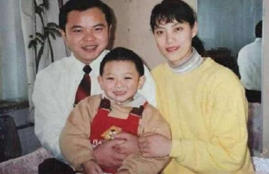 黄子韬个人资料简介及真实家境曝光