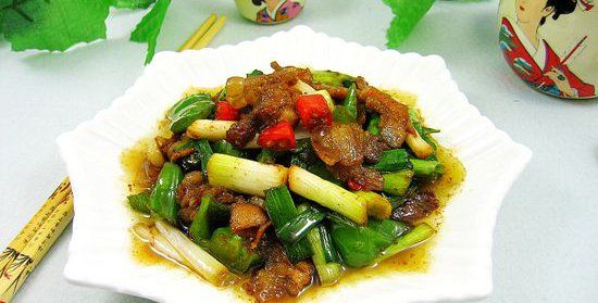 在家吃煎肉买什么配菜,盐煎肉怎么做好吃又简单视频图2