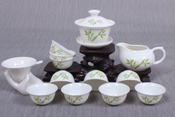 玉茶壶泡茶注意事项,茶壶开水一烫裂了图1