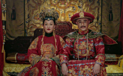 ​乾隆与如懿之间发生了什么？如懿怎么死的？乾隆喜欢如懿吗？