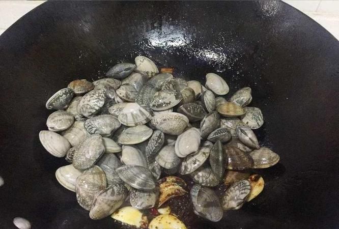 从冷冻拿出来怎么判断花甲是死的