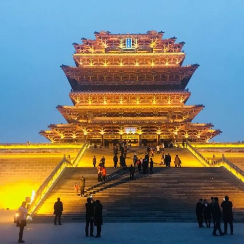 写山的诗句古诗大全(写水的诗句)-第1张图片-