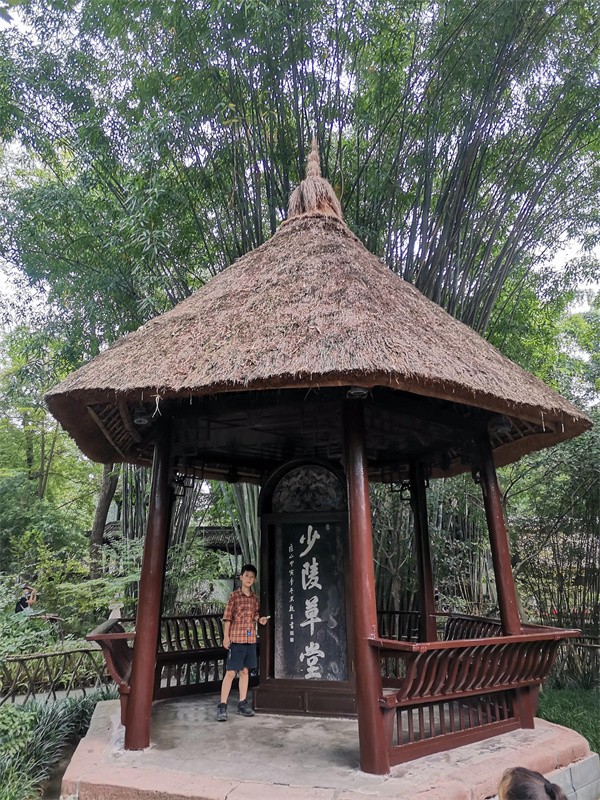 杜甫草堂在成都哪个区(杜甫草堂旅游攻略)