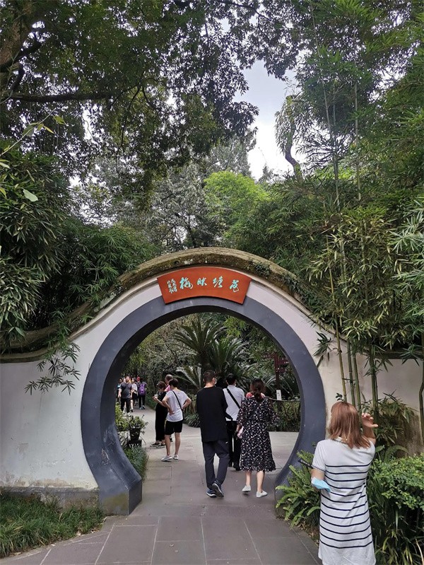 杜甫草堂在成都哪个区(杜甫草堂旅游攻略)