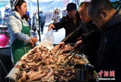 ​冬至为什么要吃饺子吗饺子是谁发明的(冬至的时候为什么要吃饺子)
