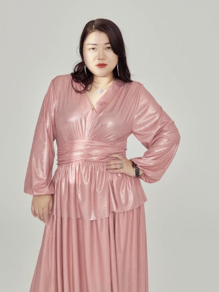38岁杨天真曝光海边豪宅，晒与赵又廷同款咖啡机，称没它自己命都没有了？