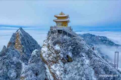​老君山风景区旅游攻略：让你的旅游更精彩（完整景点详解）