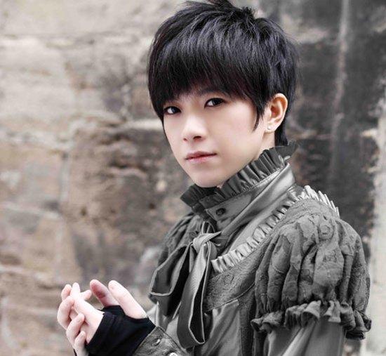 假小子张芸京摇身一变成为女神，长发飘飘没有一点违和感！