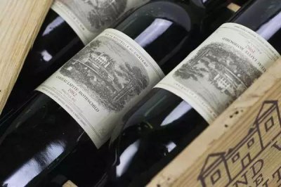 ​2015年的拉图红酒价格表