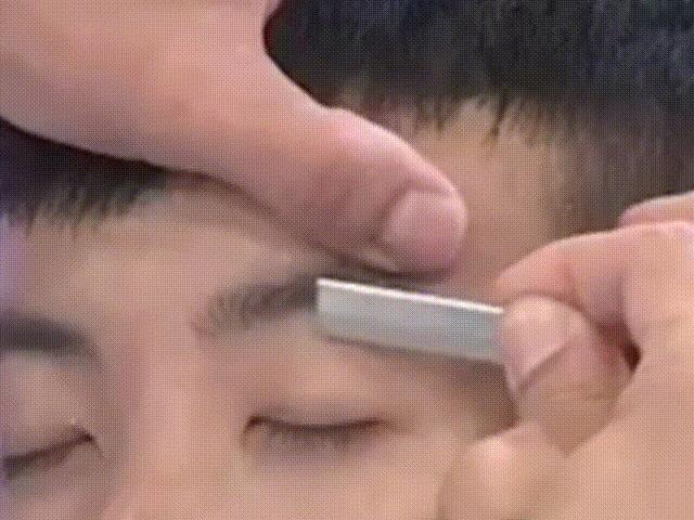 眉笔的那个线怎么拉（拉线眉笔怎么拉线图解）