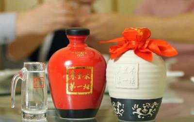 ​河套老窖52度至纯一级(河套老窖42度浓香型多少钱)