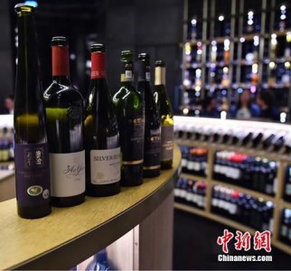 ​张裕冰谷黄金酒价格(张裕冰谷黄金金钻级)