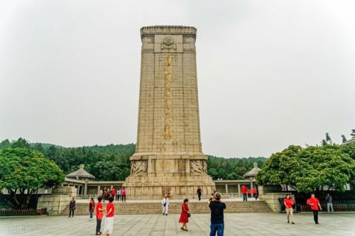 淮海战役烈士纪念塔观后感(淮海战役烈士纪念塔简笔画)-第1张图片-