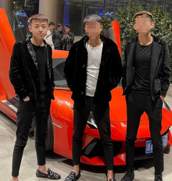 五百万网红宇将军约架被抓，社交账号被封，众徒弟替师父喊冤