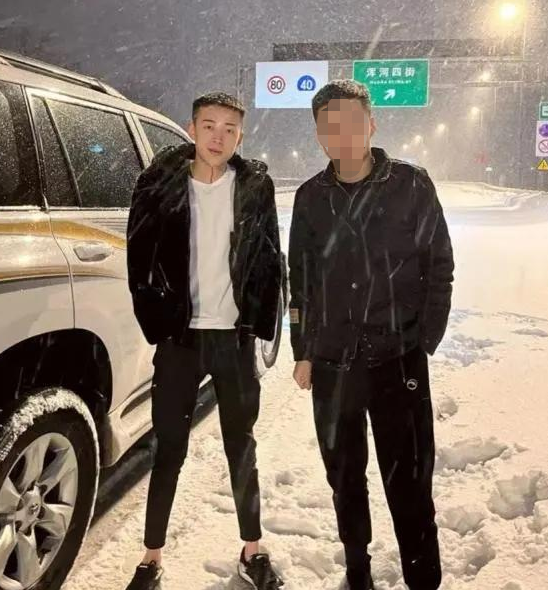 五百万网红宇将军约架被抓，社交账号被封，众徒弟替师父喊冤