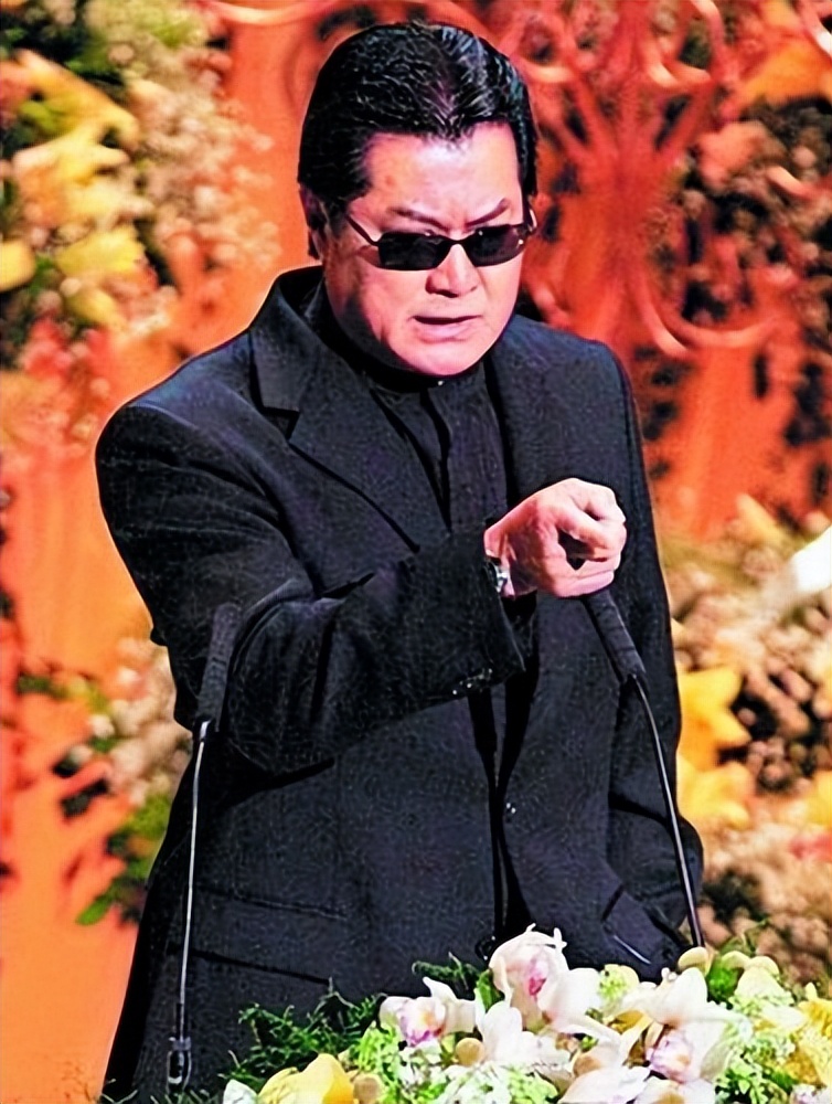 邓光荣离世11年后，他两个女儿的选择截然不同
