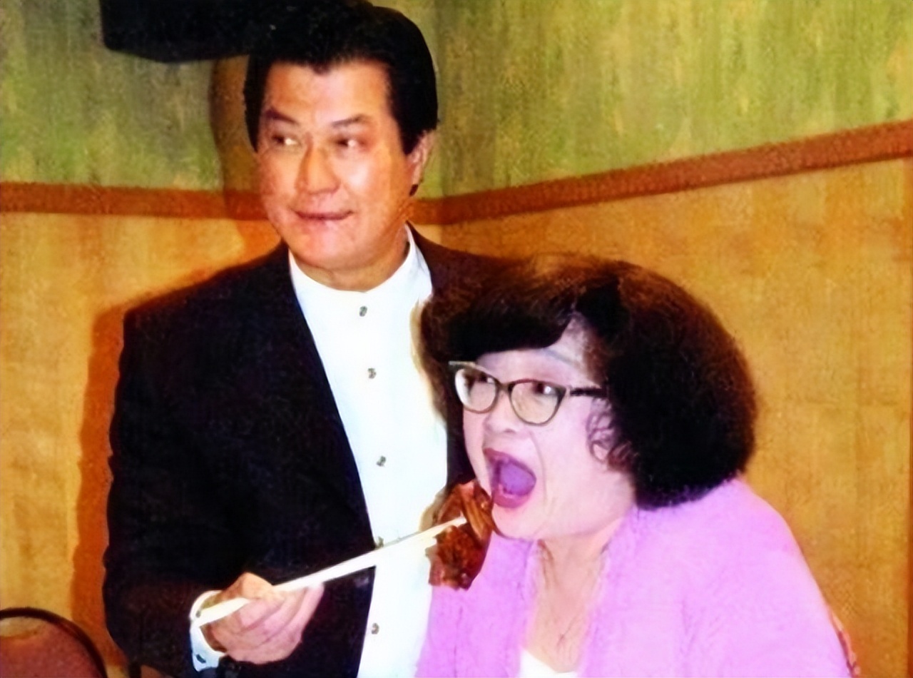 邓光荣离世11年后，他两个女儿的选择截然不同