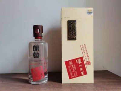 ​泸州品鉴酒8年，泸州品鉴酒年价格表