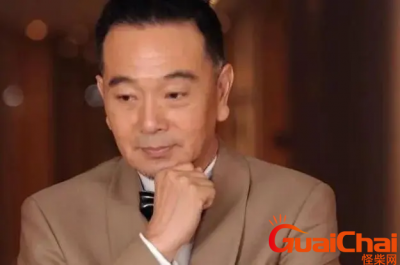 ​62岁的张晨光被骂哭后又出镜带货-却获得网友力挺