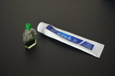 ​胶带使用后留下黏黏的痕迹用哪种（“风油精+牙膏”，能帮你解决不少问题，看