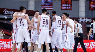 ​悬念揭晓，广东宏远12人名单敲定，4人离队，赵睿罕见表态