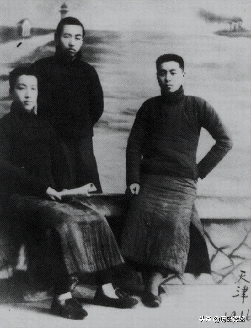 924年11月谁接任黄埔军校的（周恩来26岁，为何能担任黄埔军校政治部主任）"