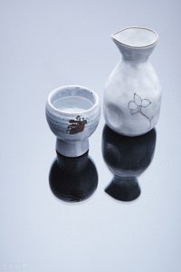​粮者酒53度多少钱一瓶？择地而生酒多少钱一瓶？