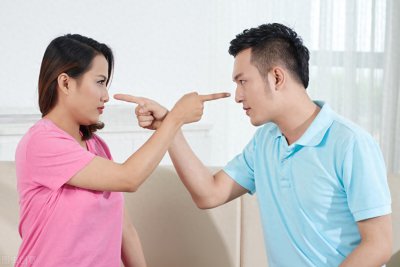 ​为什么女的干一炮就老实了(为何女人偷吃后会上瘾？44岁女人直言：根本控制不