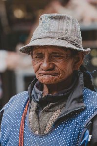 ​人多少岁老了 人正常多少岁老死