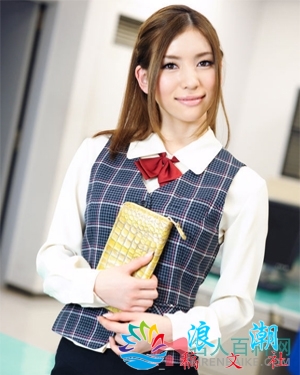 藤泽安奈人物海报
