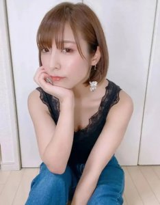 ​双性混合体阿部乃美久写真分享，九州地区最闪亮的花！