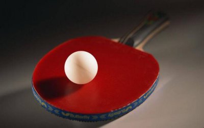 ​如何挑选好的乒乓球拍「乒乓球底板大芯最好用什么」